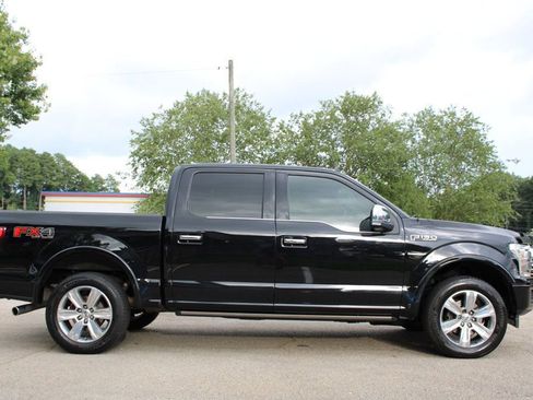 Used 2018 Ford F150 Platinum w/ Equipment Group 701A Luxury image 5