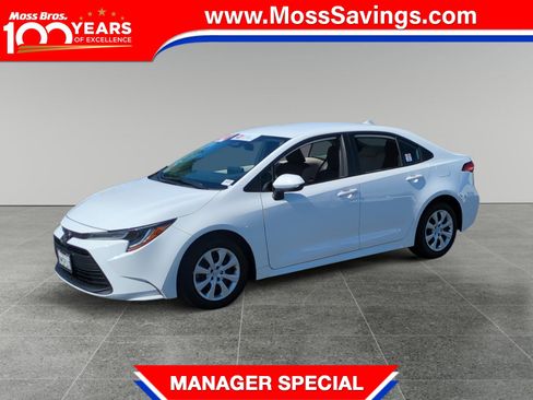 Used 2024 Toyota Corolla LE FWD image 1