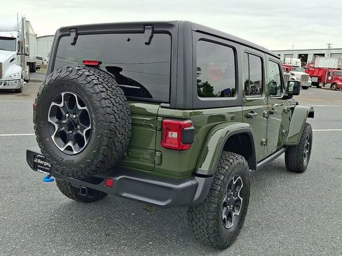 Used 2023 Jeep Wrangler Unlimited Rubicon 4xe w/ Cold Weather Group AWD/4WD image 4