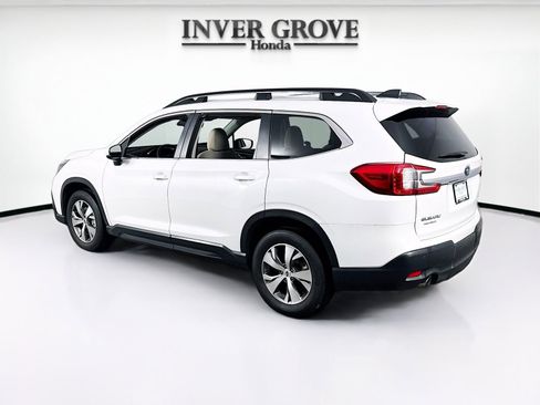 Used 2024 Subaru Ascent Premium w/ Convenience Package image 7