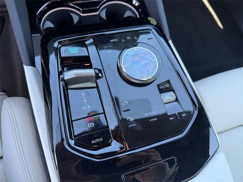 New 2026 BMW i5 eDrive40 w/ M Sport Package image 21