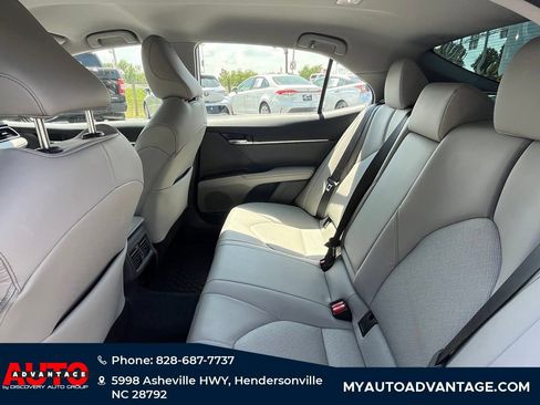 Used 2023 Toyota Camry XLE FWD image 28
