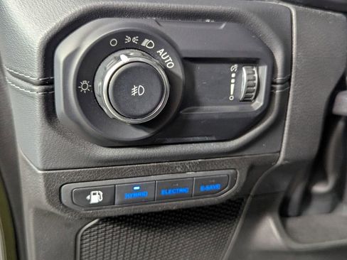 Used 2024 Jeep Wrangler Unlimited Rubicon 4xe AWD/4WD image 14