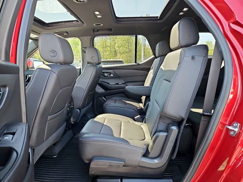 Certified 2023 Chevrolet Traverse High Country AWD/4WD image 11