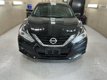 Used 2017 Nissan Altima 2.5 SR w/ Midnight Edition Package