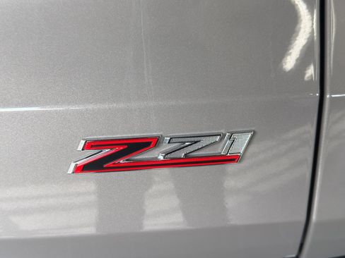 New 2026 Chevrolet Traverse Z71 w/ Driver Confidence Package AWD/4WD image 9