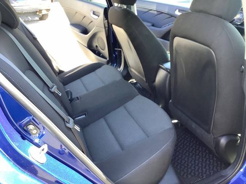 Used 2017 Kia Forte LX FWD image 29