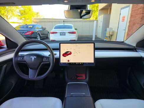 Used 2022 Tesla Model 3 RWD image 15