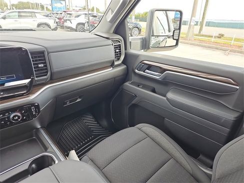 New 2026 Chevrolet Silverado 2500 LT w/ Convenience Package image 10