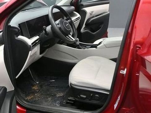 Used 2025 Hyundai Tucson SEL image 12