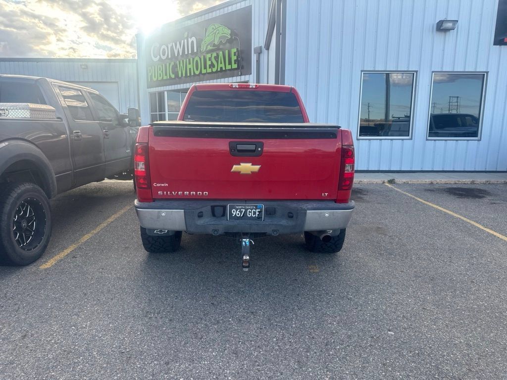 Used 2013 Chevrolet Silverado 1500 LT w/ Z71 Appearance Package AWD/4WD image 4