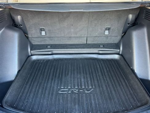 Used 2019 Honda CR-V Touring image 16