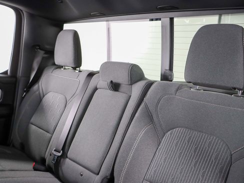 Used 2023 RAM 1500 Big Horn AWD/4WD image 25