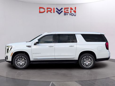 New 2025 GMC Yukon XL Elevation w/ LPO, Elevation Black Package image 2