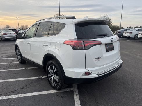 Used 2017 Toyota RAV4 LE w/ Carpet Mat Package image 13