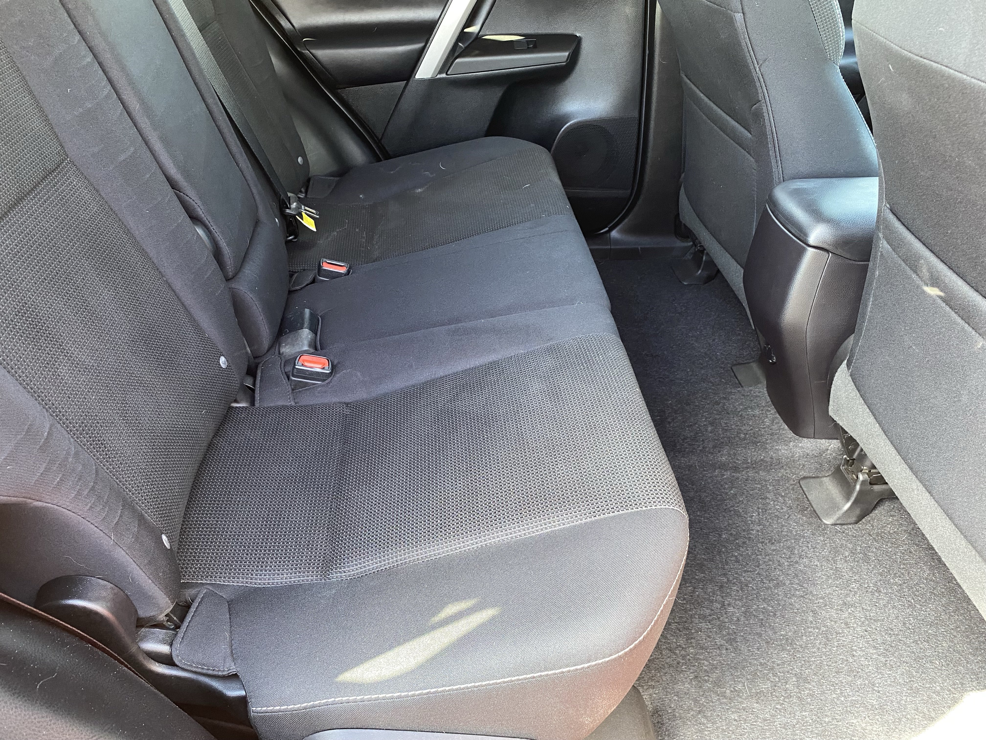 Used 2017 Toyota RAV4 XLE w/ Carpet Mat Package FWD image 13