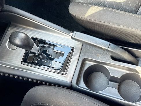 Used 2020 Mitsubishi Outlander Sport ES FWD image 19