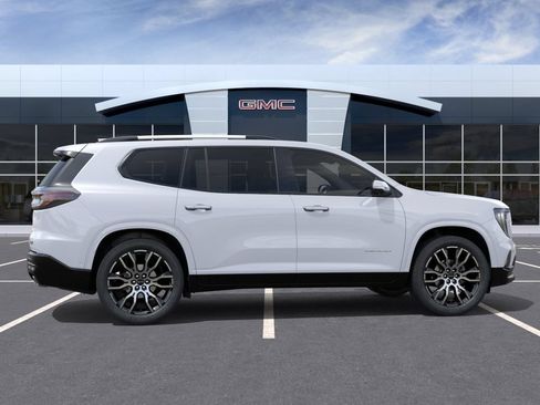 New 2026 GMC Acadia Denali Ultimate w/ LPO, Floor Liner Package AWD/4WD image 5