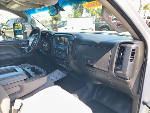 Used 2015 GMC Sierra 2500 2WD Double Cab w/ Sierra Convenience Package image 13