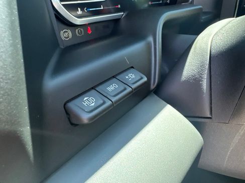 Used 2024 GMC Sierra 1500 Denali w/ Technology Package AWD/4WD image 33