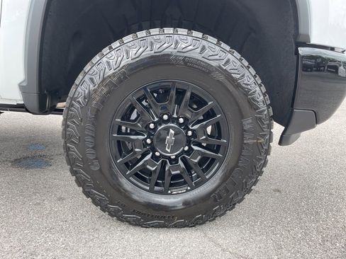 New 2026 Chevrolet Silverado 2500 ZR2 AWD/4WD image 54