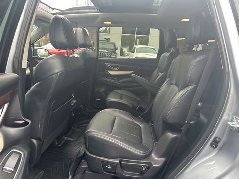 Used 2022 Subaru Ascent Touring AWD/4WD image 37