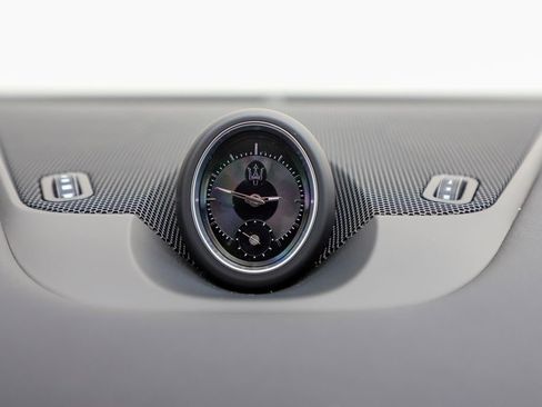 Used 2019 Maserati Levante Trofeo image 31