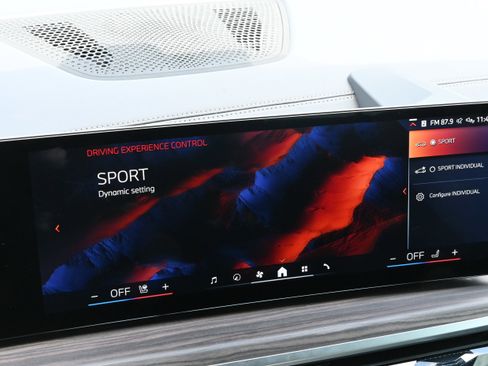 Certified 2025 BMW X5 xDrive40i w/ Premium Package image 35