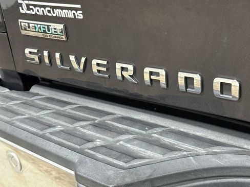 Used 2010 Chevrolet Silverado 1500 LT w/ Power Pack Plus AWD/4WD image 24