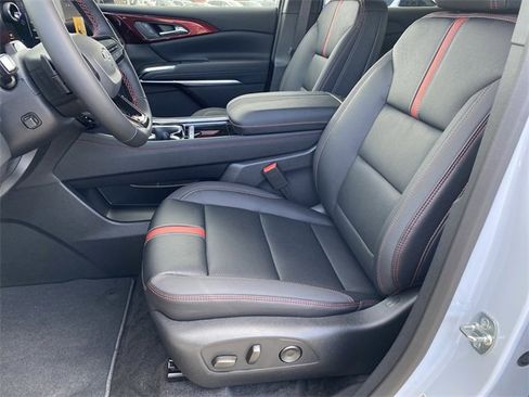 New 2026 Chevrolet Traverse RS image 10