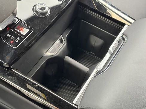 Used 2023 Land Rover Range Rover Sport SE image 18