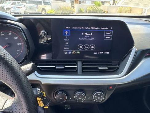 Used 2024 Chevrolet Trax RS w/ Driver Confidence Package FWD image 13