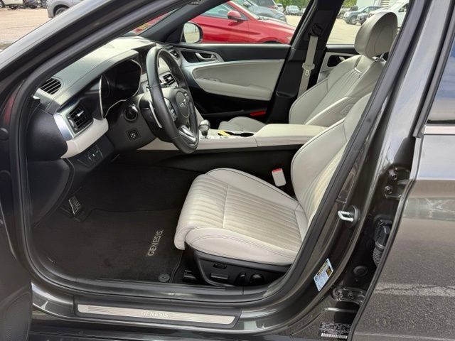Used 2023 Genesis G70 3.3T w/ Sport Advanced Package AWD/4WD image 18
