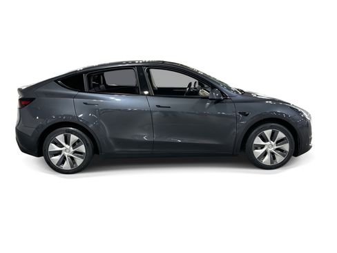 Certified 2023 Tesla Model Y Long Range AWD/4WD image 7