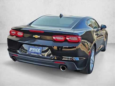 Used 2022 Chevrolet Camaro LT image 5