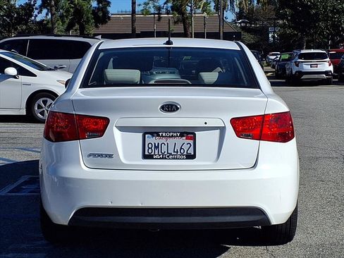 Used 2011 Kia Forte LX image 4