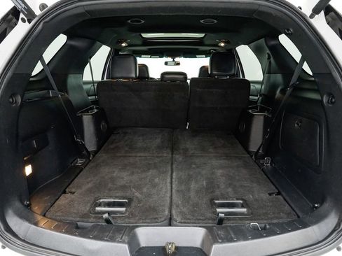 Used 2017 Ford Explorer XLT w/ Equipment Group 202A image 38