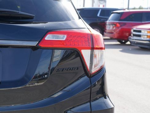 Used 2022 Honda HR-V Sport image 7