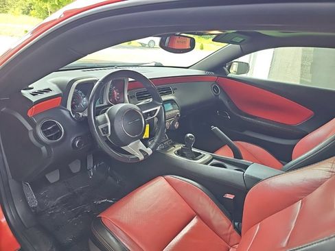 Used 2010 Chevrolet Camaro SS w/ LPO, Ground Effects Package RWD image 20