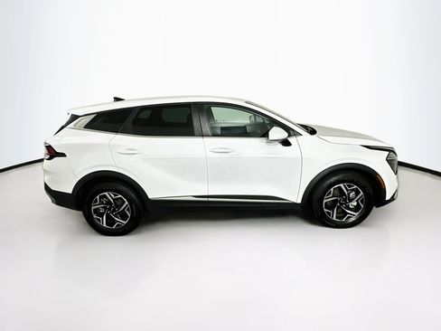 Used 2025 Kia Sportage LX FWD image 10