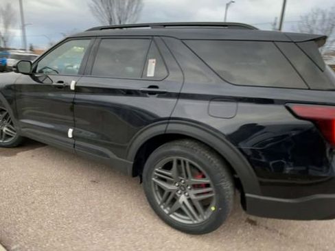 New 2026 Ford Explorer ST w/ Sun And Sound Package image 4