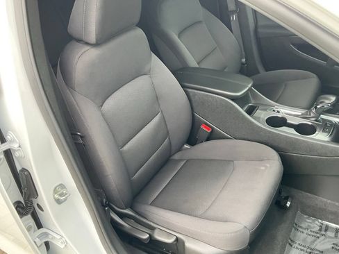 Used 2022 Chevrolet Malibu LT w/ Redline Edition FWD image 15