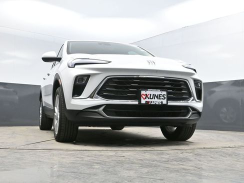 Used 2025 Buick Encore GX Preferred image 33