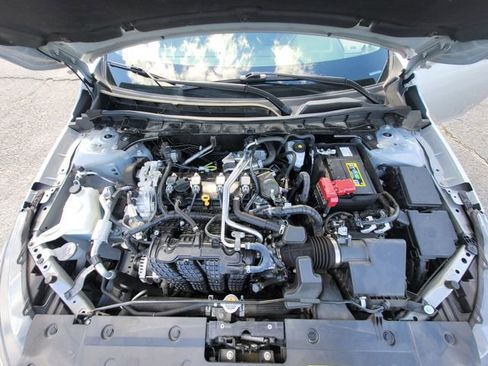 Used 2024 Nissan Altima 2.5 SR image 9