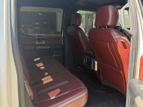 Used 2020 Ford F250 Platinum w/ FX4 Off-Road Package image 11