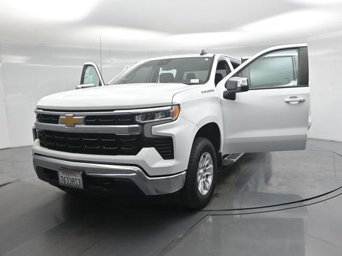 Used 2023 Chevrolet Silverado 1500 LT w/ Protection Package image 30