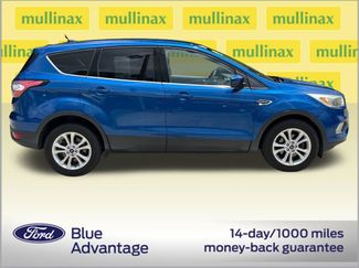 Used 2017 Ford Escape SE w/ SE Cold Weather Package FWD video 2