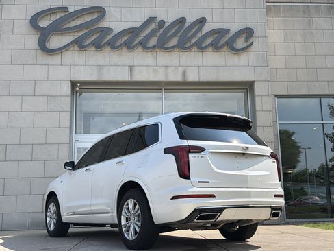 Used 2022 Cadillac XT6 Luxury FWD image 8
