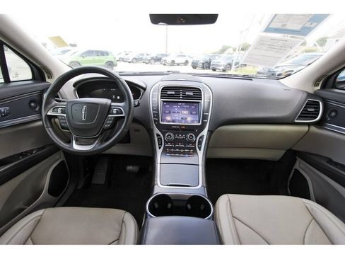 Used 2020 Lincoln Nautilus Reserve w/ Cargo Utility Package FWD image 12