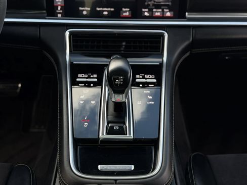 Used 2019 Porsche Panamera GTS AWD/4WD image 36